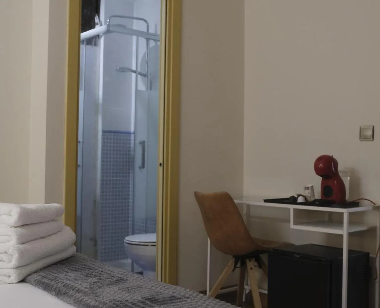 Pension Artea San Sebastian 2*,  Spain